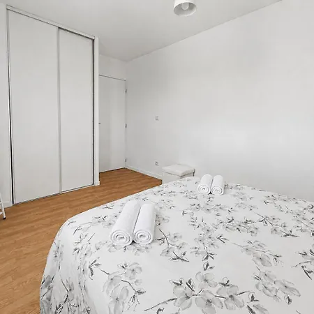 Apartmán T3 Cosy, Jardin & Parking, Plages Du Debarquement