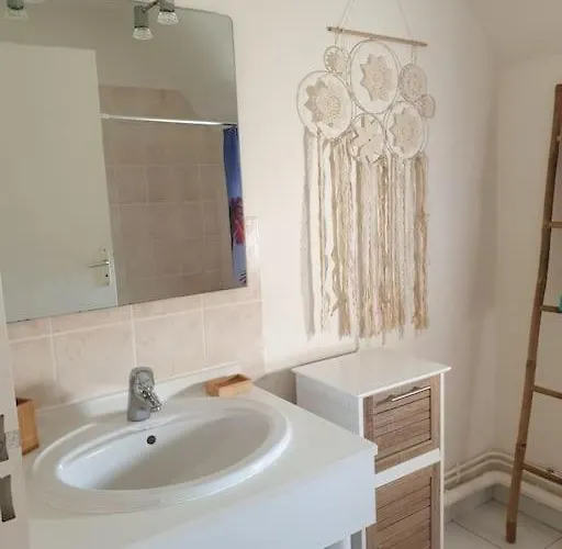 דירה Maison Calme,pret De La *